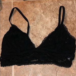 Old Navy Lace Bralette. Medium.